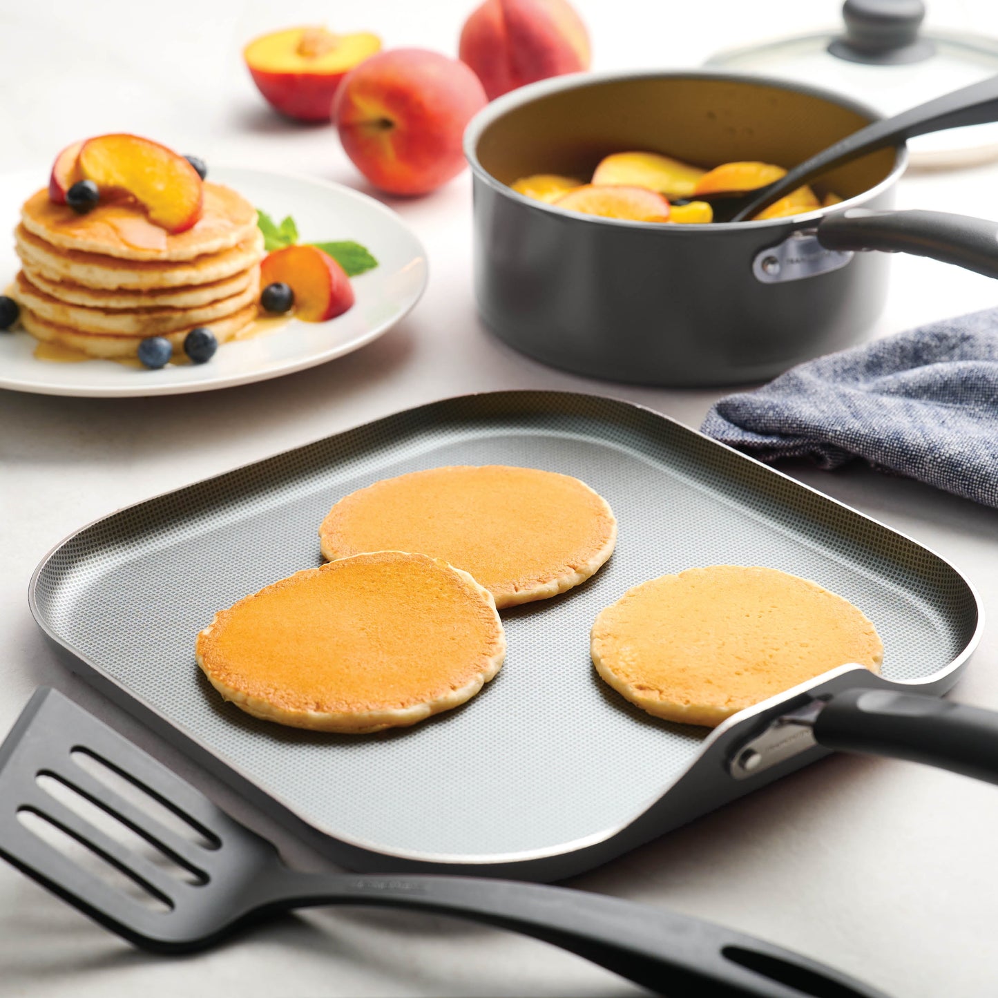 Upgrade Your Cooking Game with the Primaware 18 Piece Non-Stick Cookware Set in Stylish Steel Gray